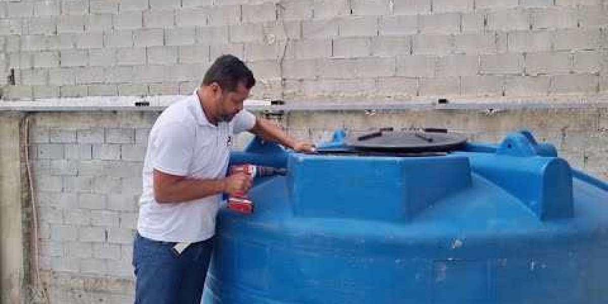 Tipos de depósitos de agua metálicos Silos Spain