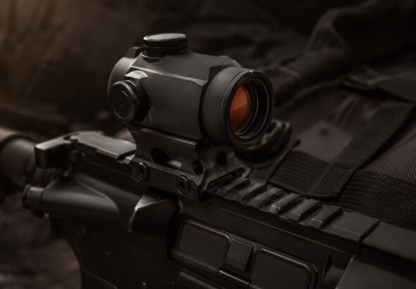 Combat Optics for Gunfights: CQB & Engagement Guide