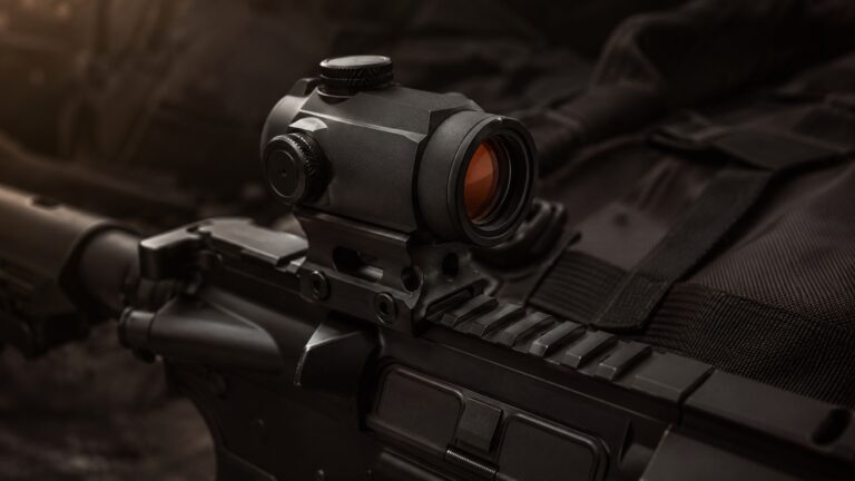 Combat Optics for Gunfights: CQB & Engagement Guide